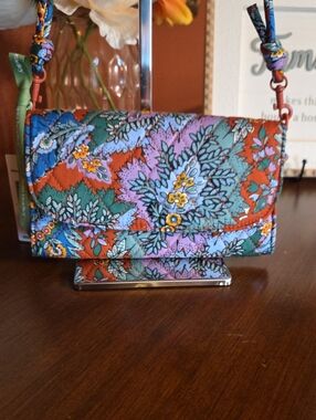 Vera Bradley Wildwood Wallet Crossbody